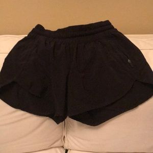 Lululemon shorts.. Tracker 4 inch